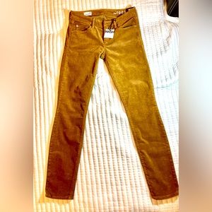 Gap Always Skinny Corduroy pants. Size 26